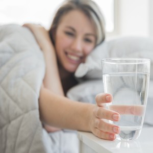 Роль води в організмі людини: як вода підтримує життєдіяльність? Роль води в організмі людини: як вода підтримує життєдіяльність?