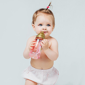 З якого віку можна давати воду дитині? З якого віку можна давати воду дитині?