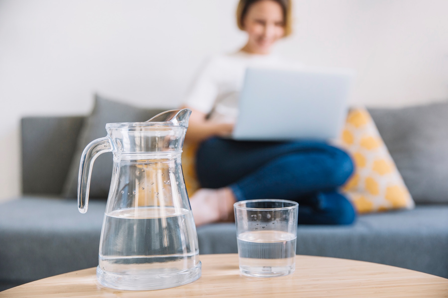 jug-glass-water-near-woman_23-2147765040.jpg