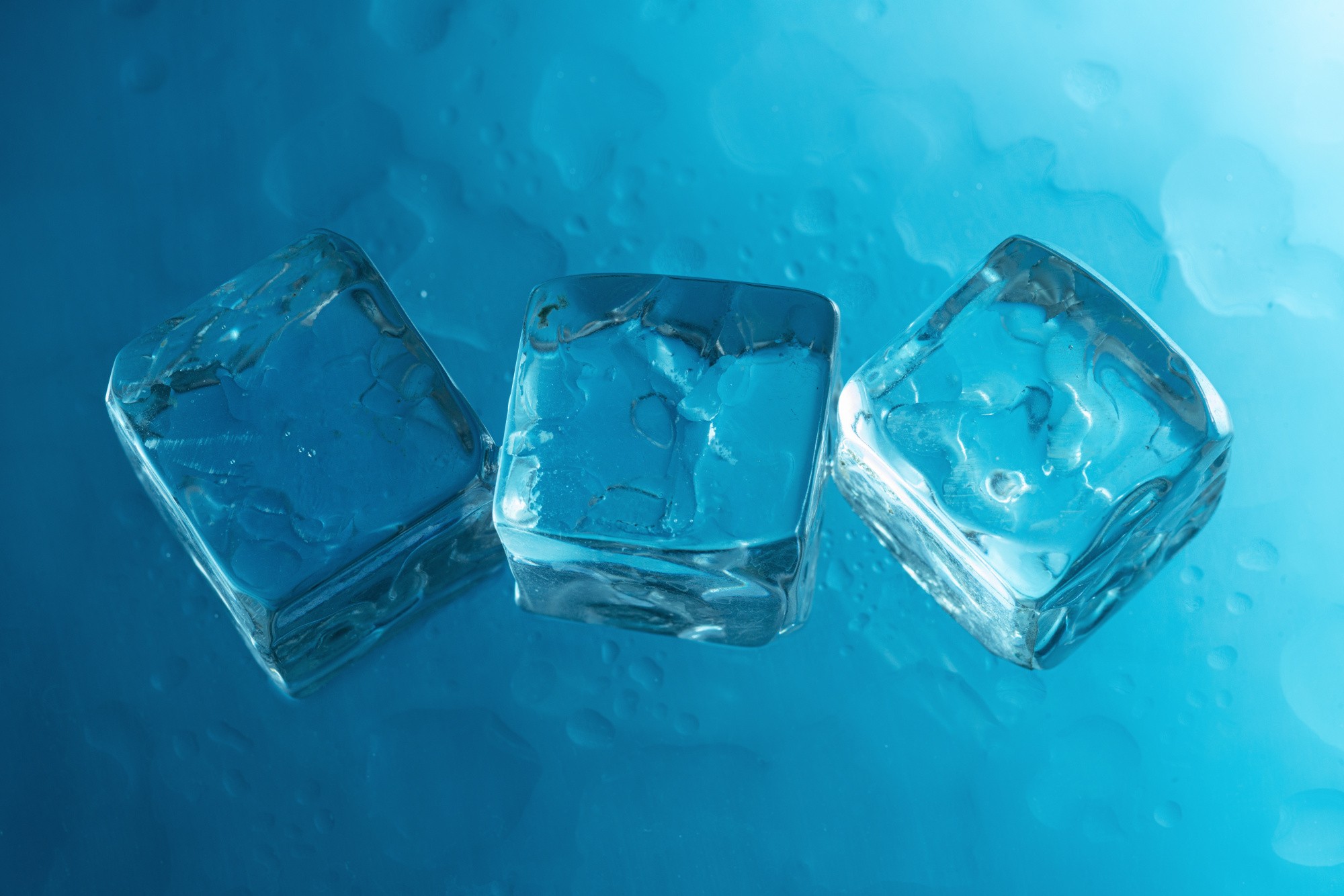 ice-cubes-arrangement-still-life (2).jpg