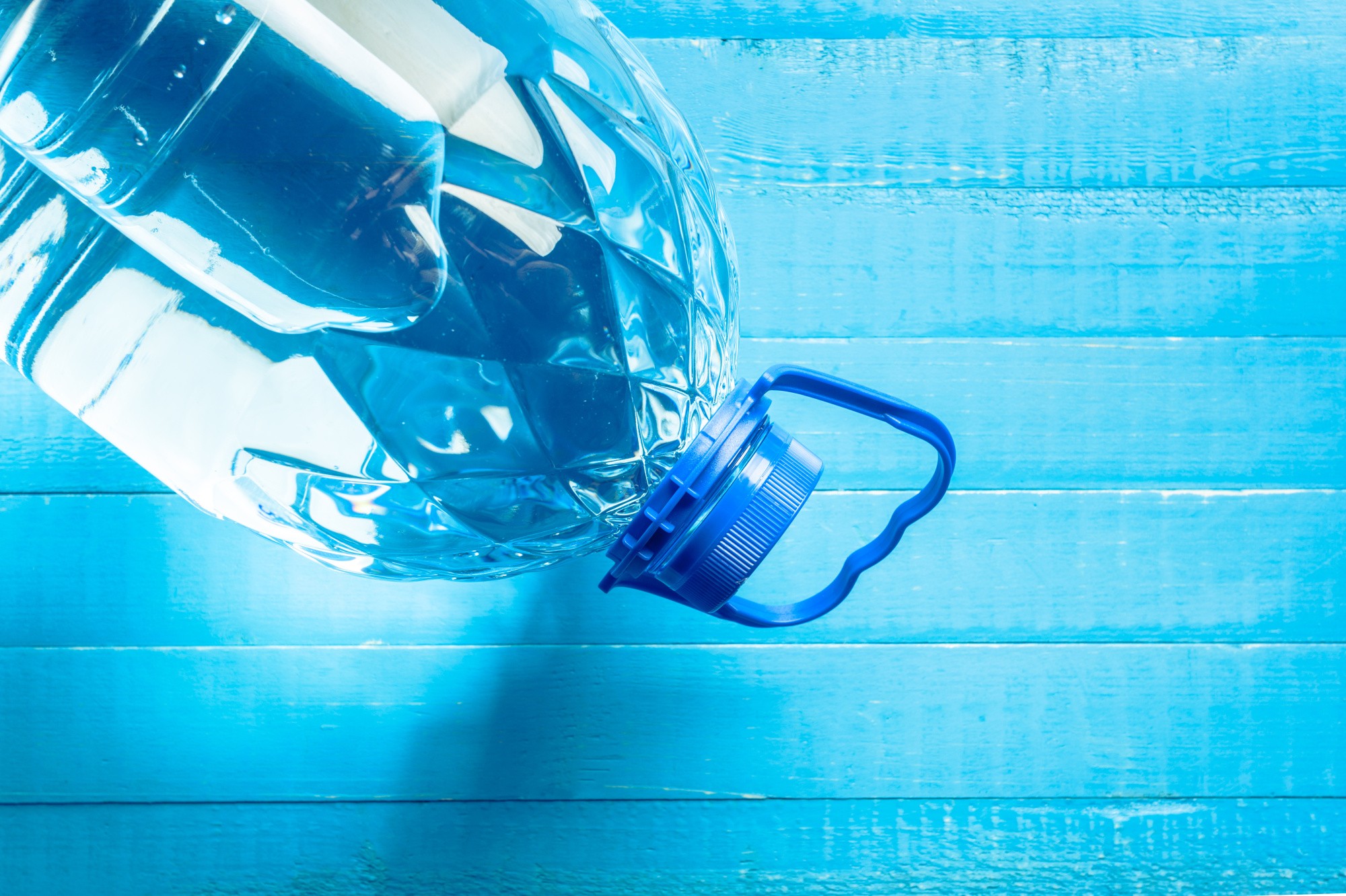 water-bottle-wooden-table.jpg