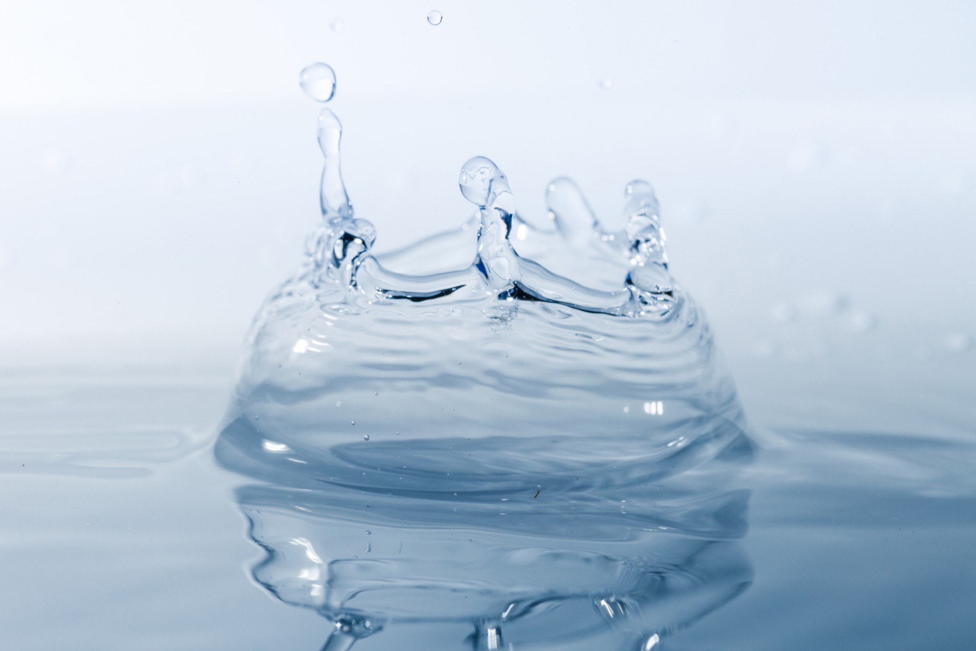 close-up-water-drop-impact.jpg