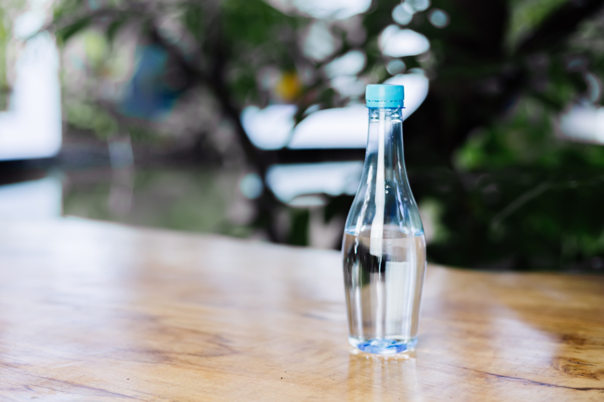 plastic-bottle-water-wooden-table.jpg plastic-bottle-water-wooden-table.jpg