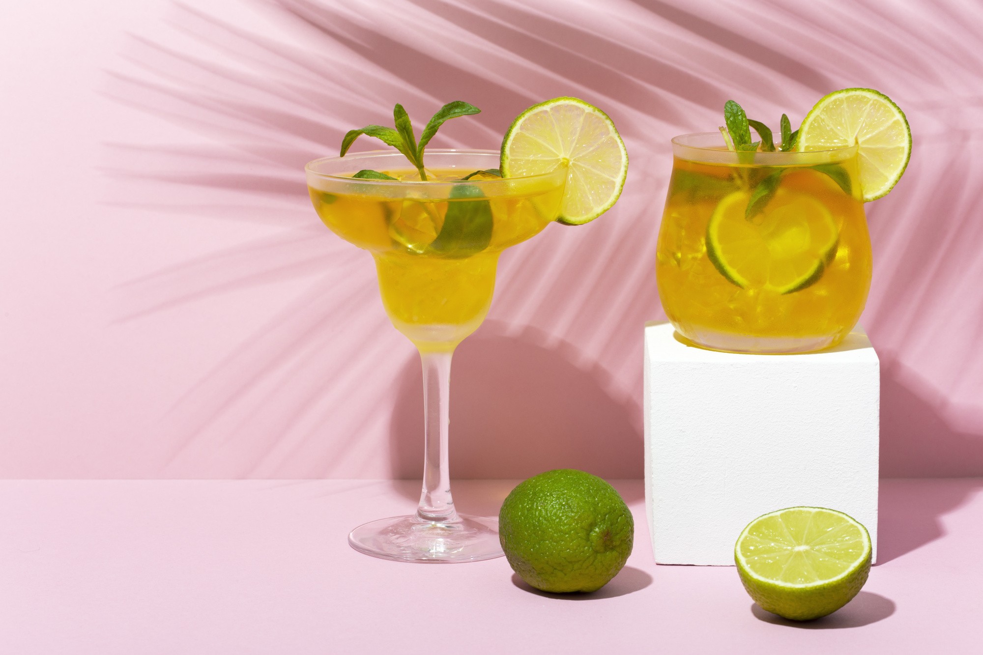 delicious-fresh-cocktails-with-lime.jpg